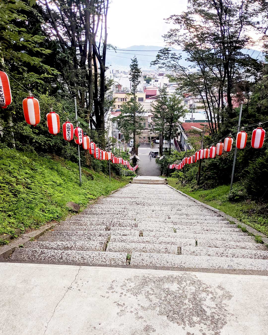 手長神社参道