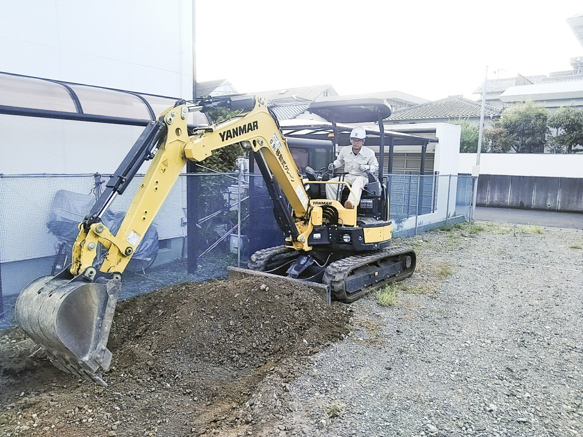 ２階リビングとグランドピアノ「基礎工事」