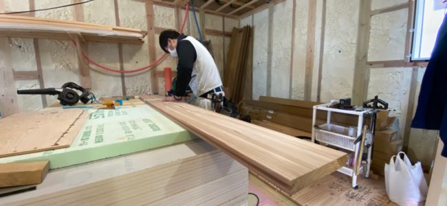 街中の３階建て二世帯➄「大工の仕事」