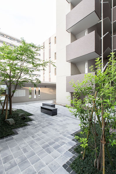 マンションのグレードを上げる中庭