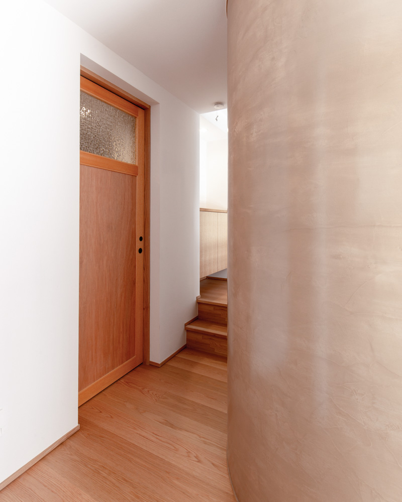 艶やかな漆壁は環境や経年によって変化する