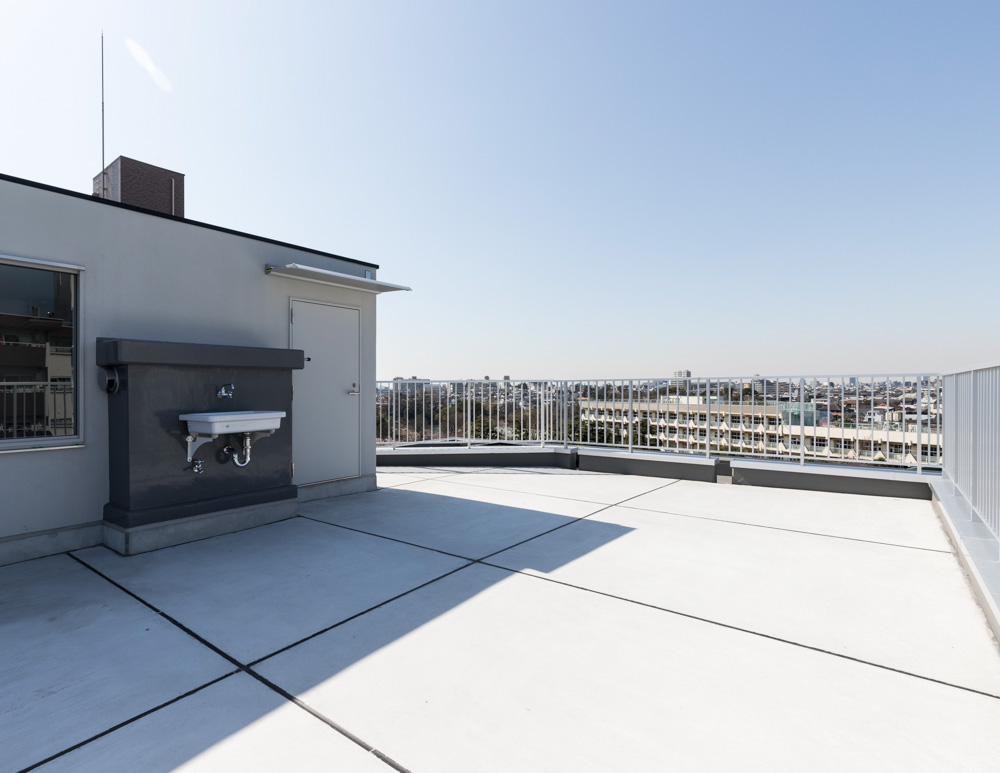 FRAME：屋上（共有スペース）