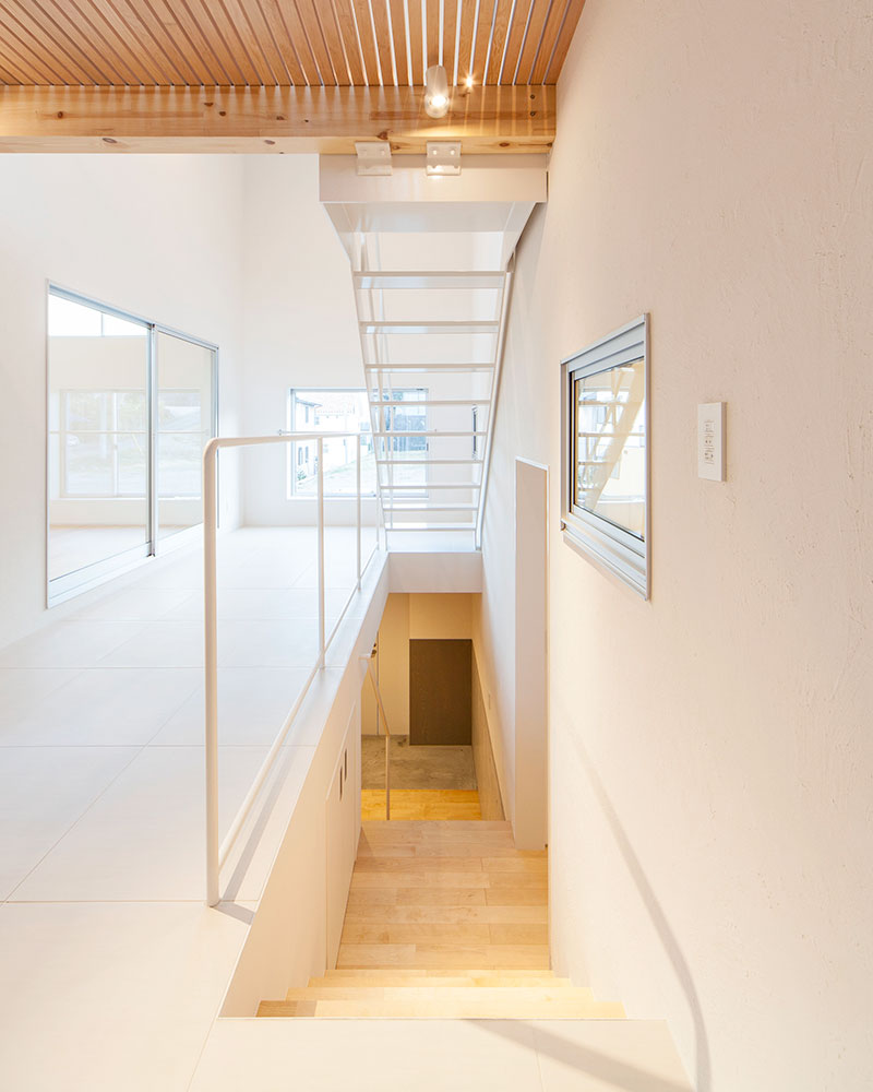 住まいの中心に設けたライトコート