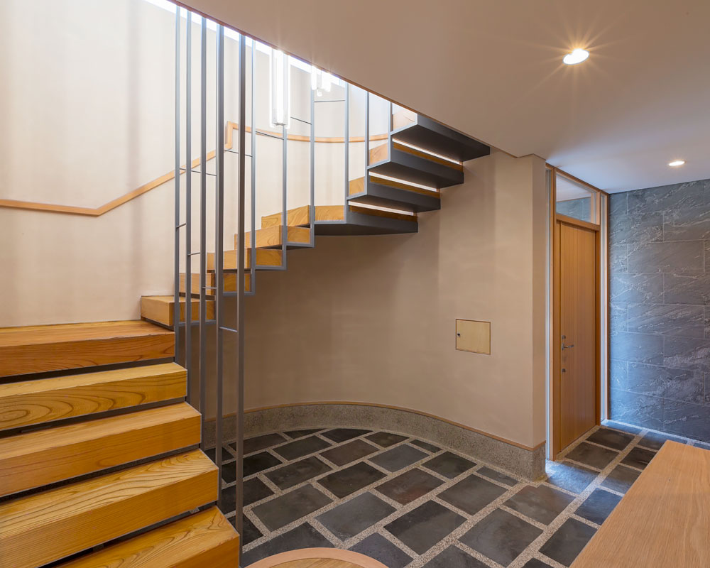 広々としたエントランスホール