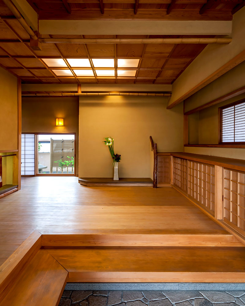 数寄屋造り・続数寄屋造り 完成建物】むくり屋根の曲線美！数寄屋風、和の佇まい - YouTube