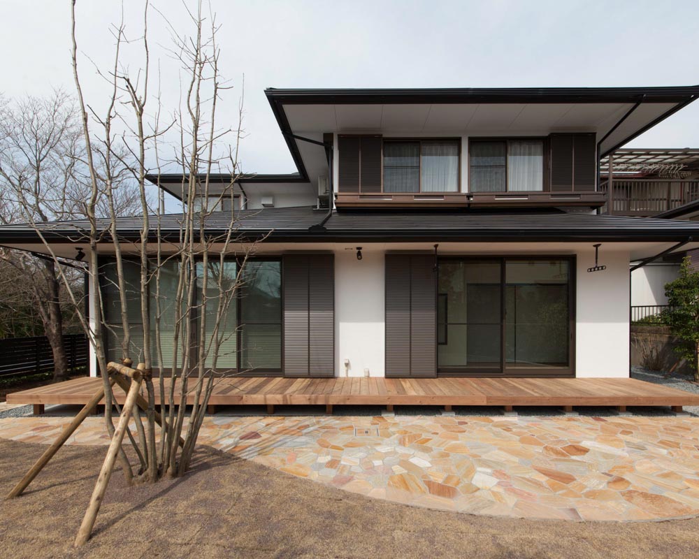 外装も塗りなおし、一新した外観