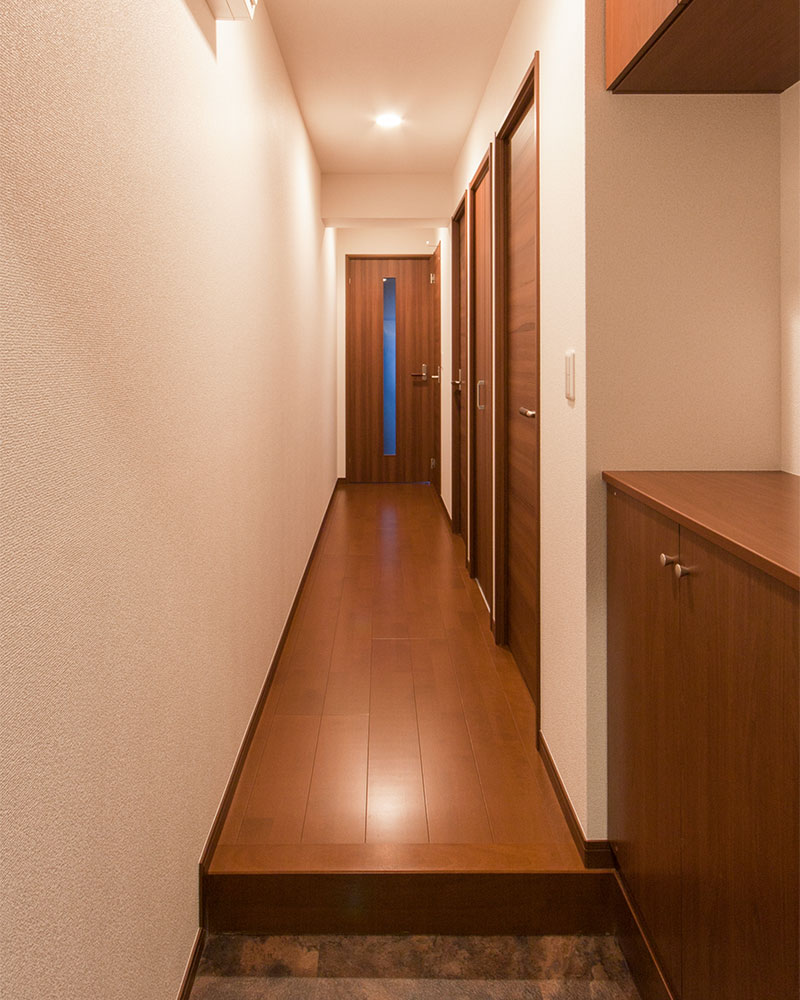 ヴィオレット湘南住戸玄関