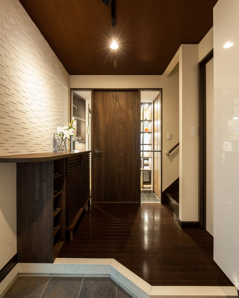 入り口からお洒落な空間とした。