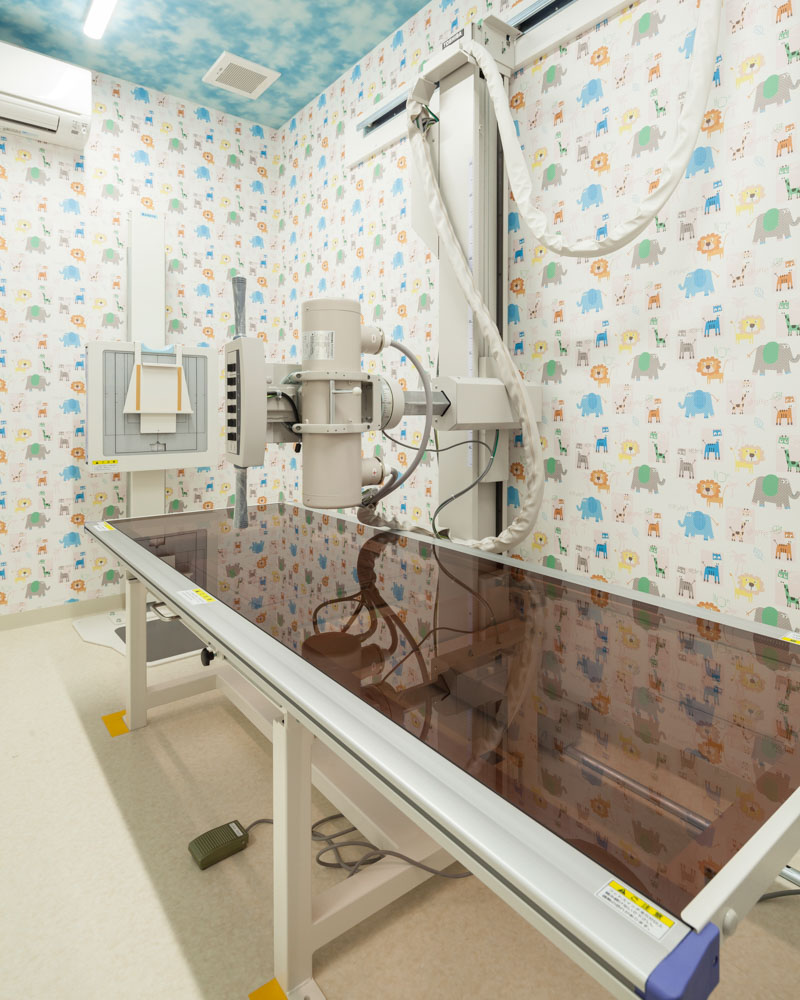 おおはしこどもクリニック：検査室（レントゲン室）