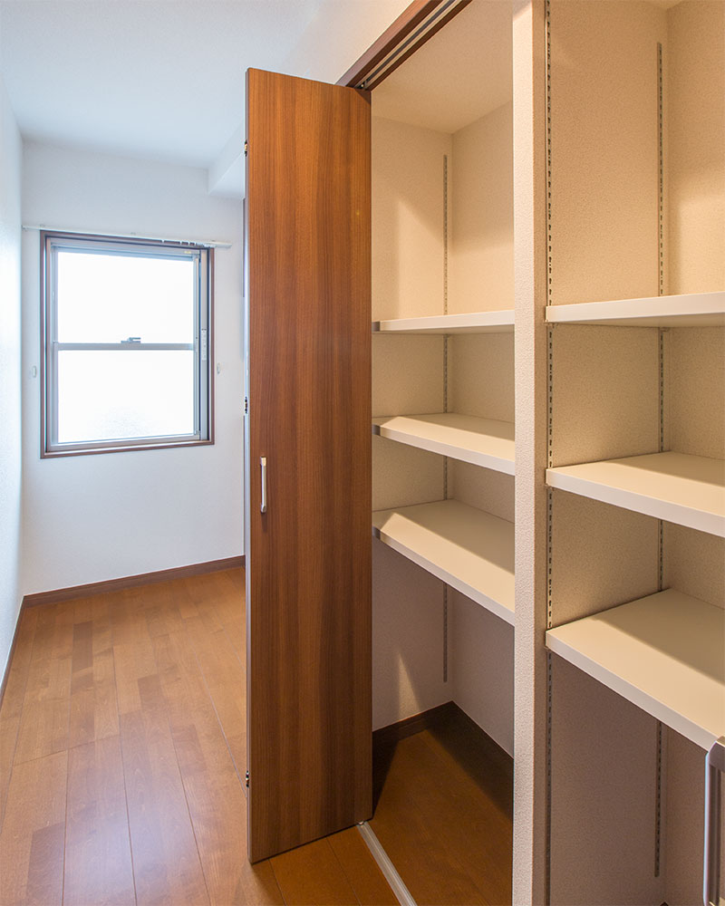 ヴィオレット湘南廊下収納