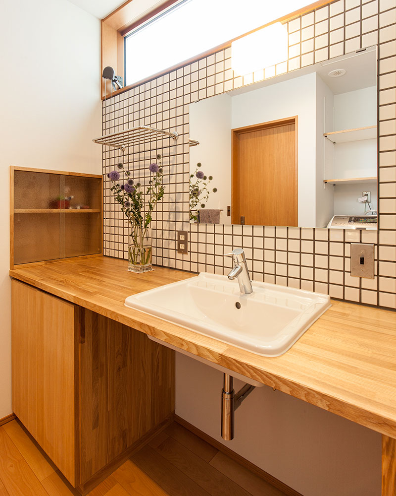 タイルを用いて製作した洗面