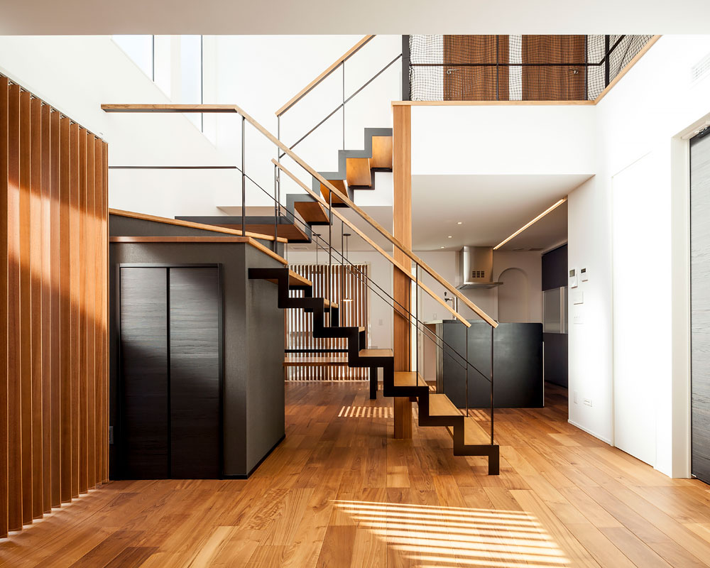 リビングの鉄骨階段