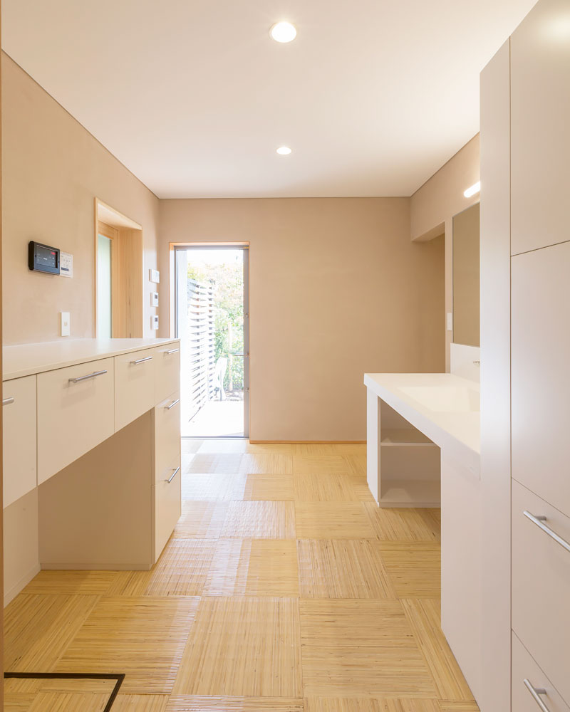 広々とした洗面脱衣室