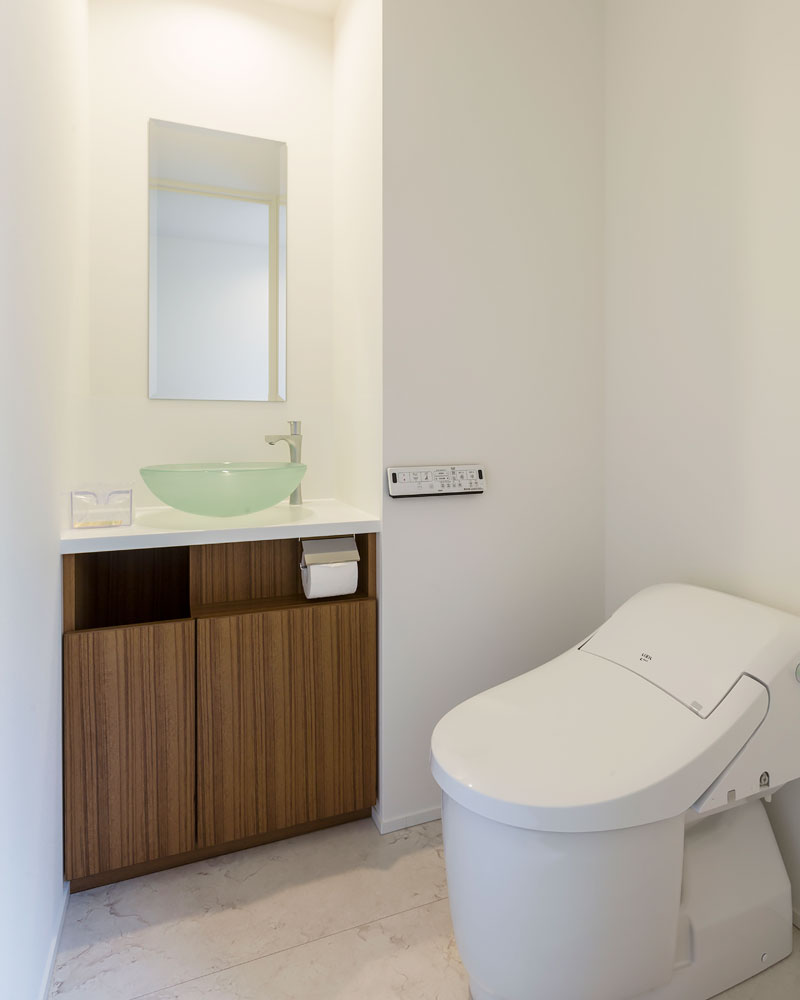 スタイリッシュなトイレ