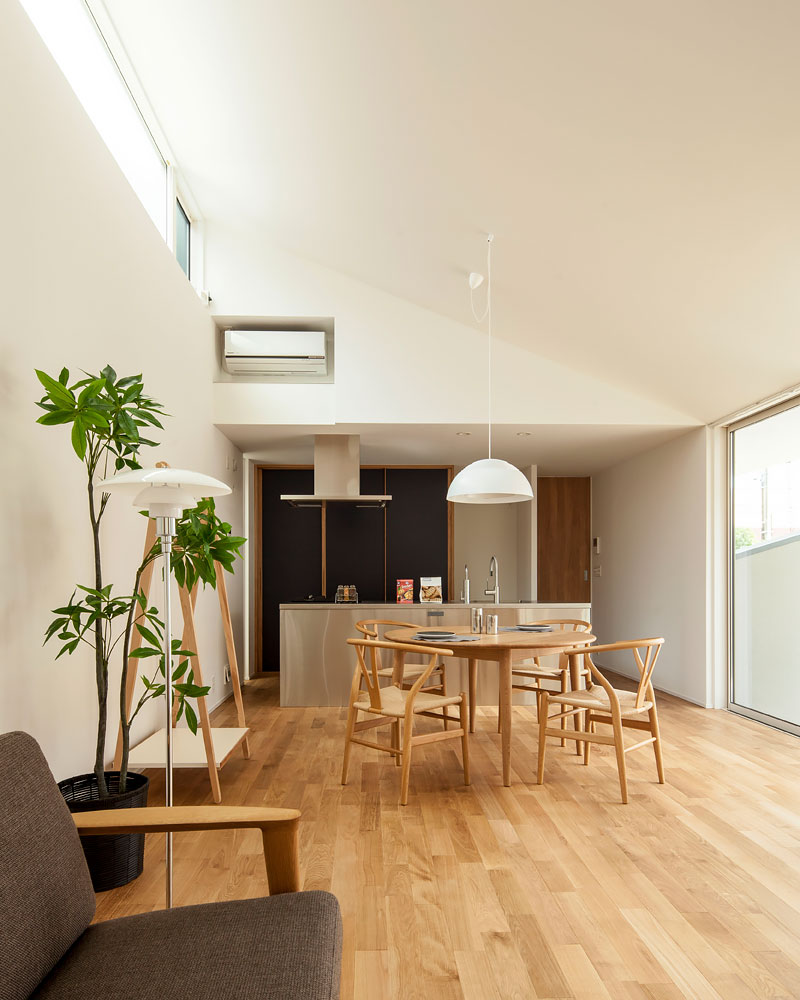 ハイサイドライトから採光する