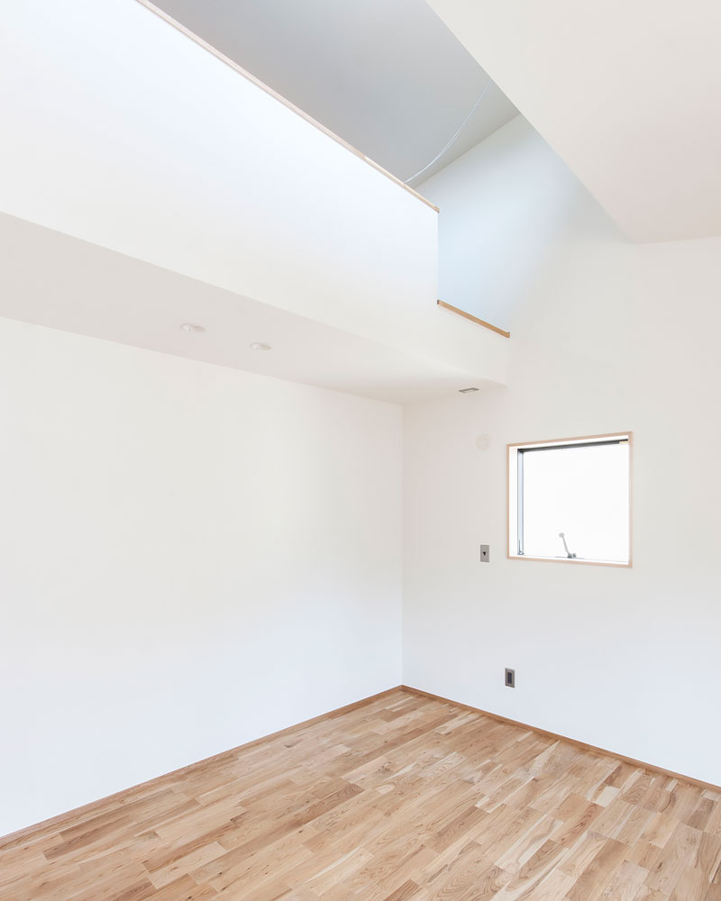 ロフトを設けた２階洋室