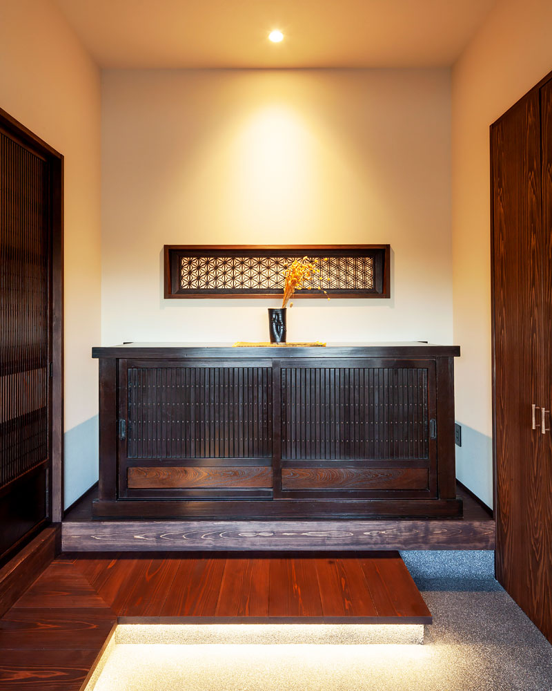 アンティークの下駄箱