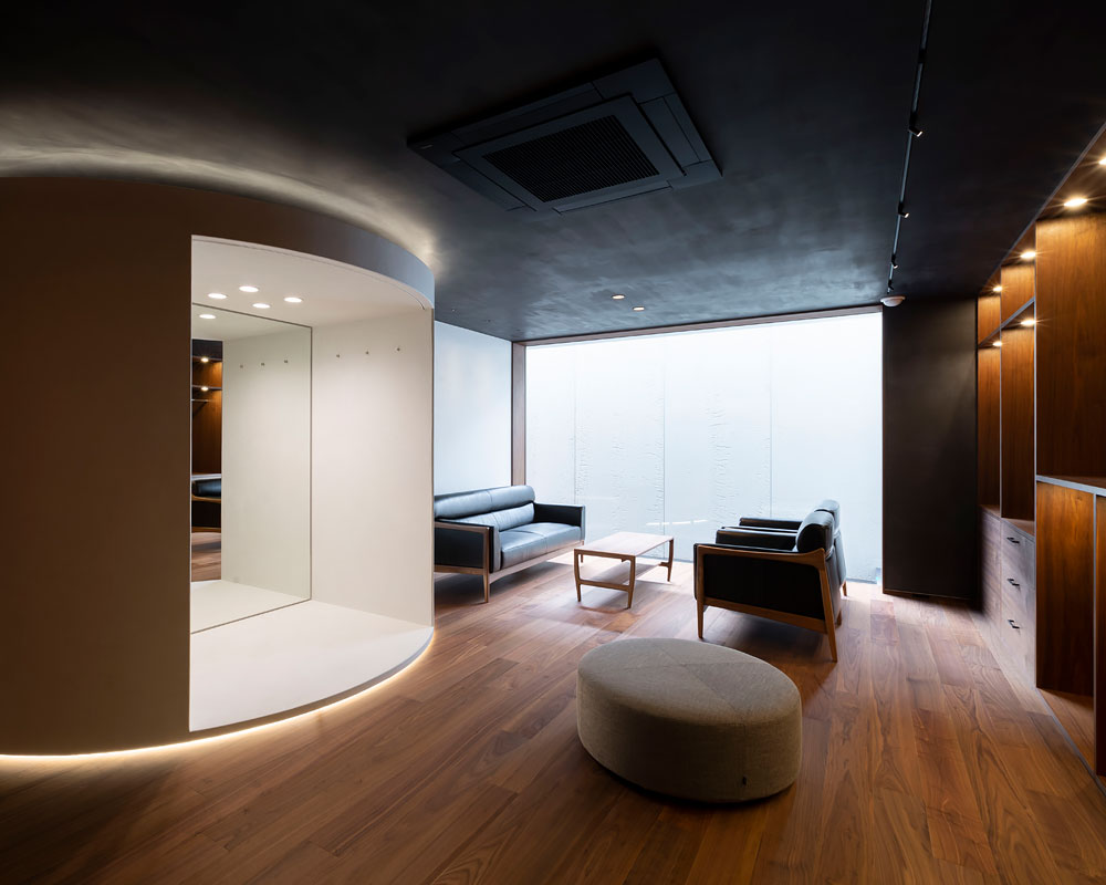 円柱を利用した試着室