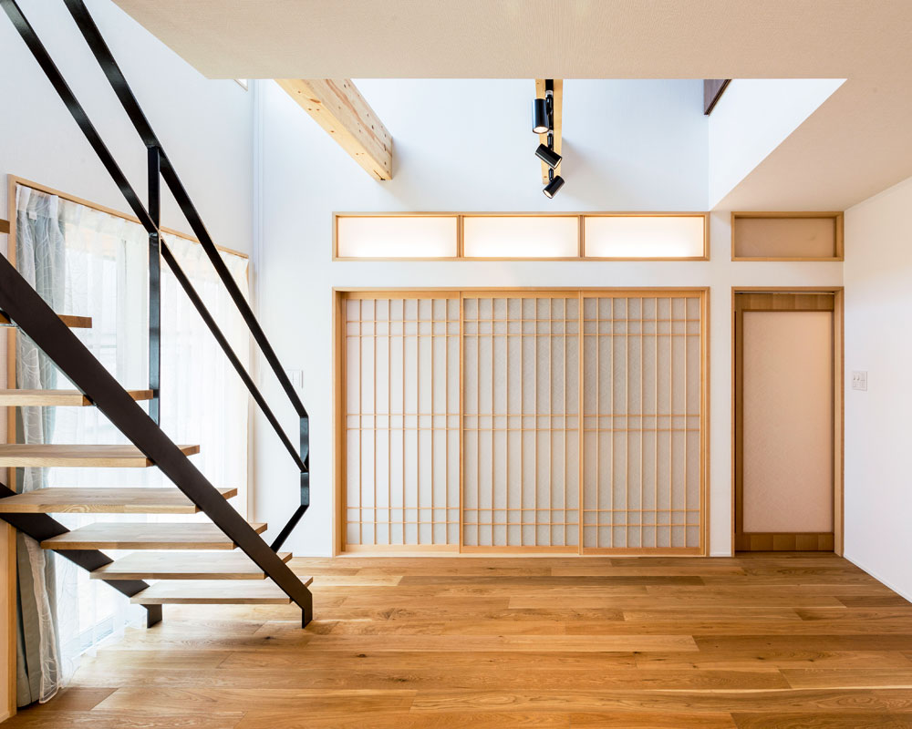 和室の障子が端正な印象のLDK