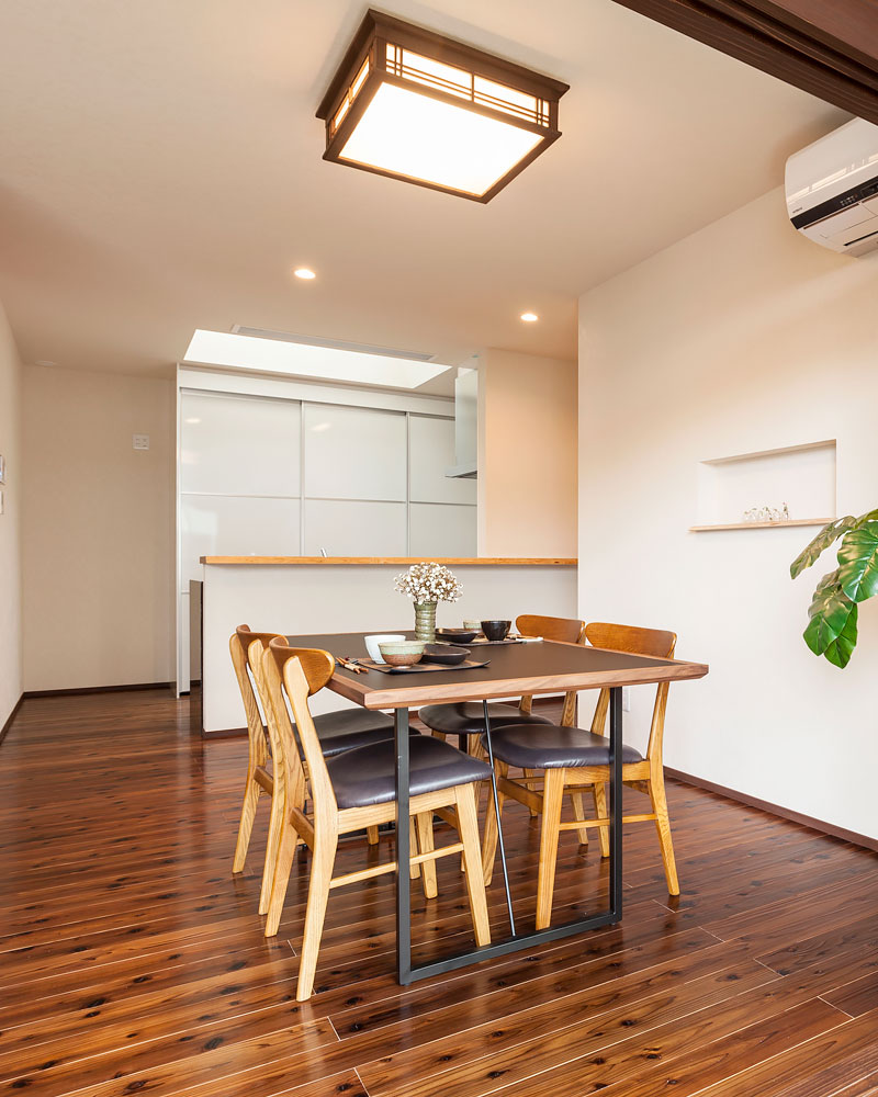 通風を確保するキッチンの天窓