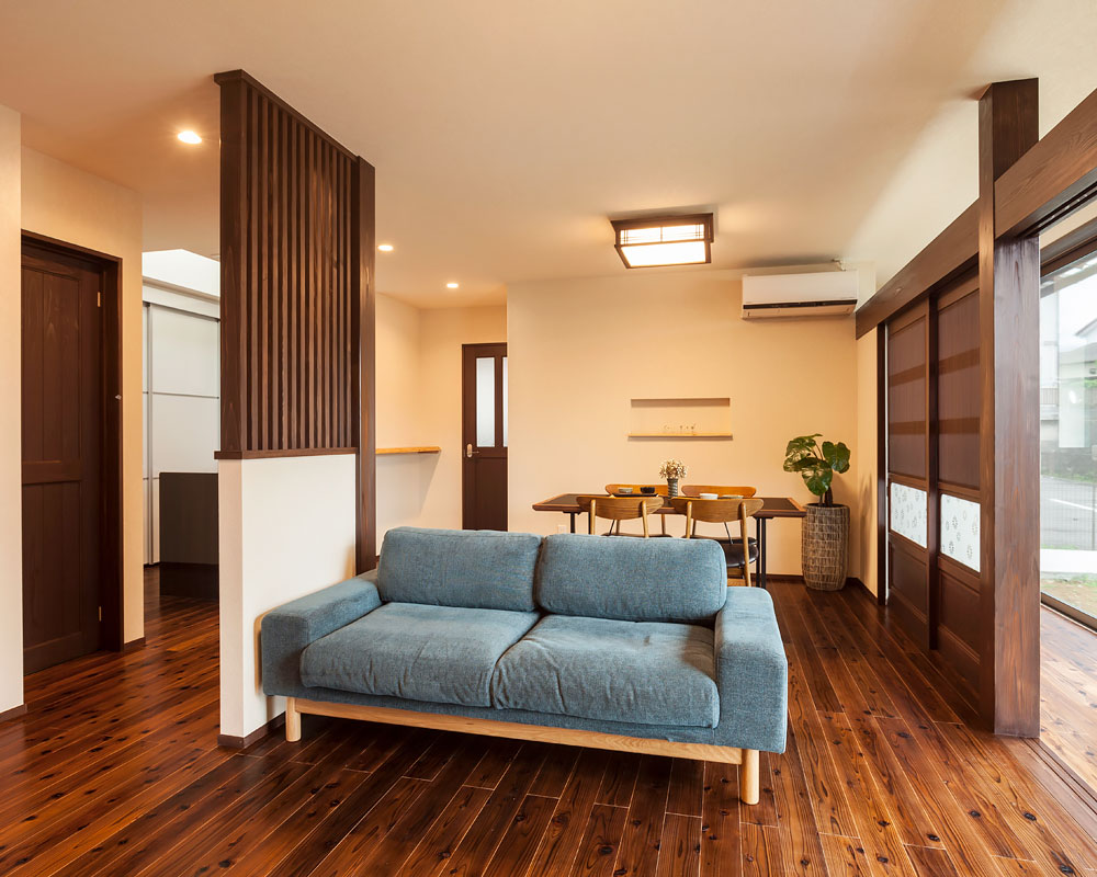 和モダンなリビング