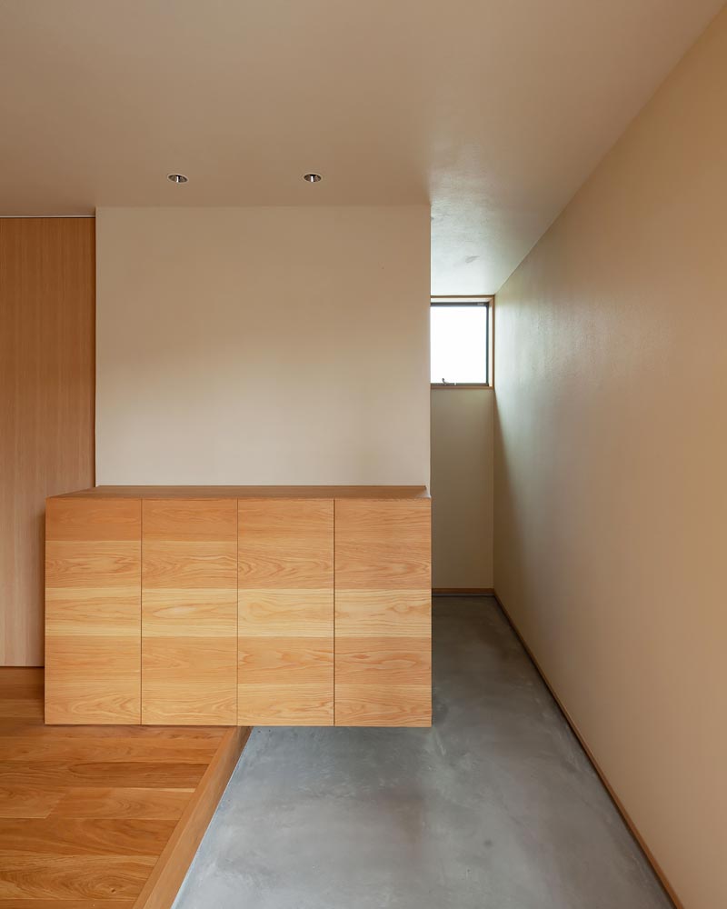 土間仕上げの玄関