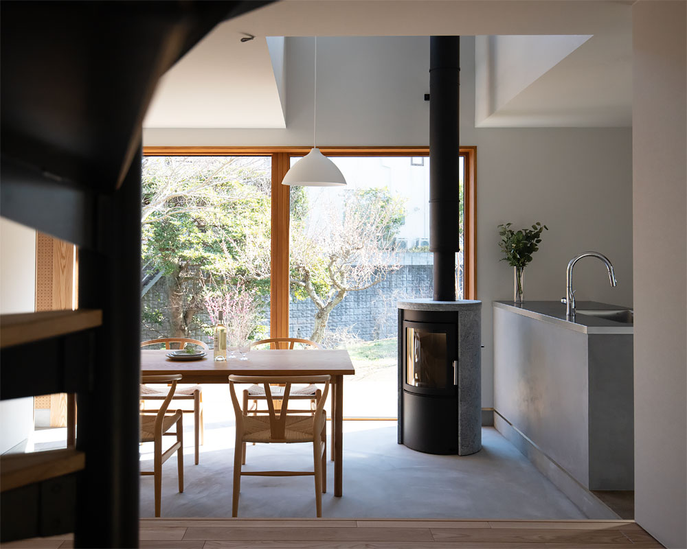 様々な用途に使える土間ダイニング