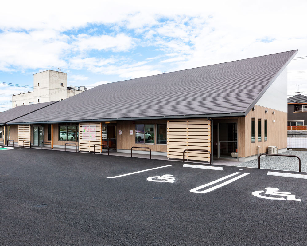 ３つの動線を分けたクリニック